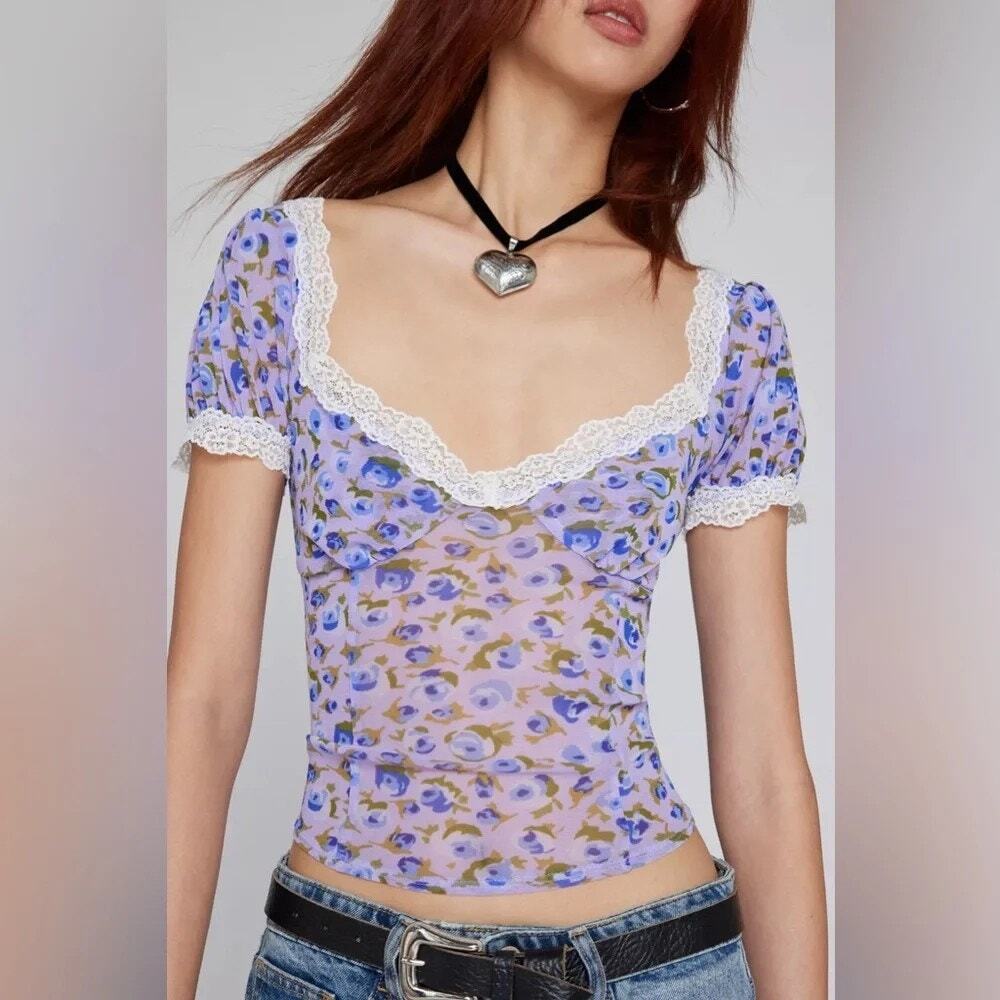 NWT Kimchi Blue Floral Sheer Mesh Lace Y2K Style Top, size M